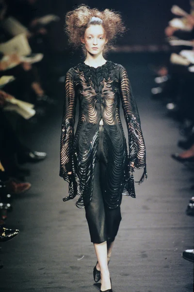 Look 28